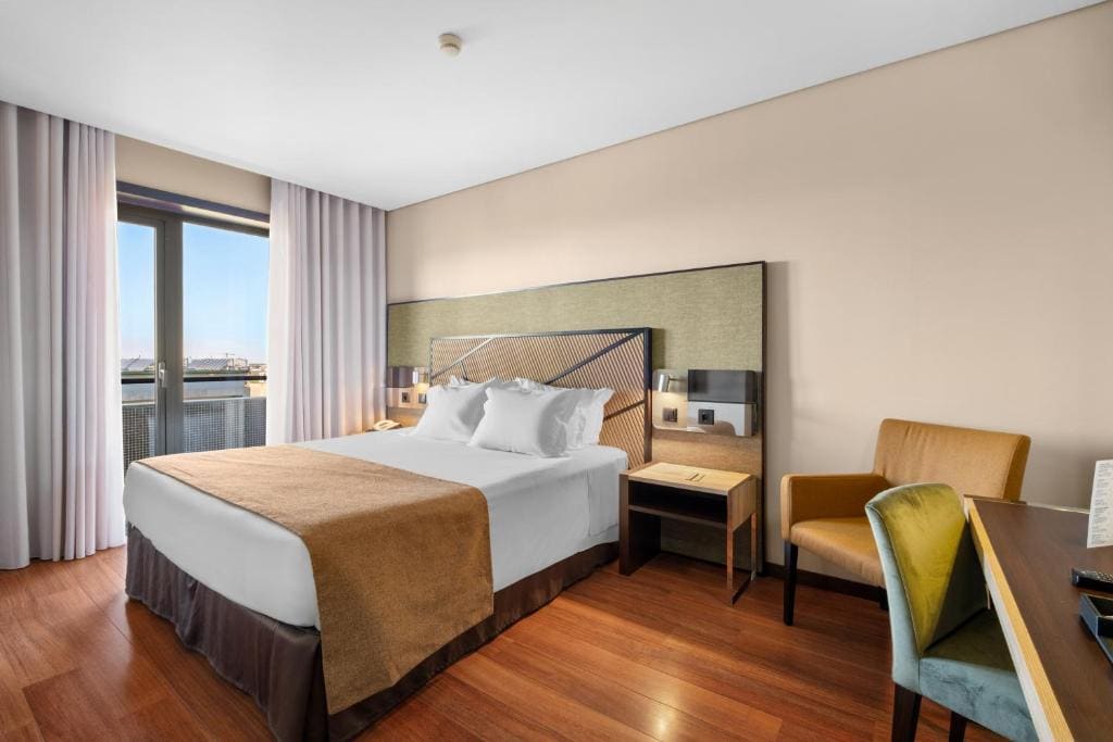 Double Room with Balcony room - Image 1