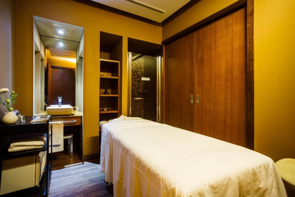 Double or Twin Room with Massage Package room - Image 3