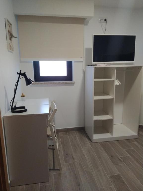 Budget Double Room room - Image 2