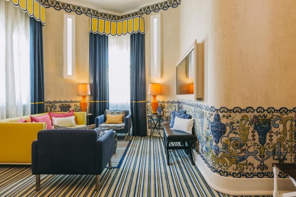 Junior Suite with Village View room - Image 2