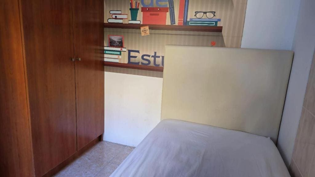 Double or Twin Room with Shared Bathroom room - Image 1