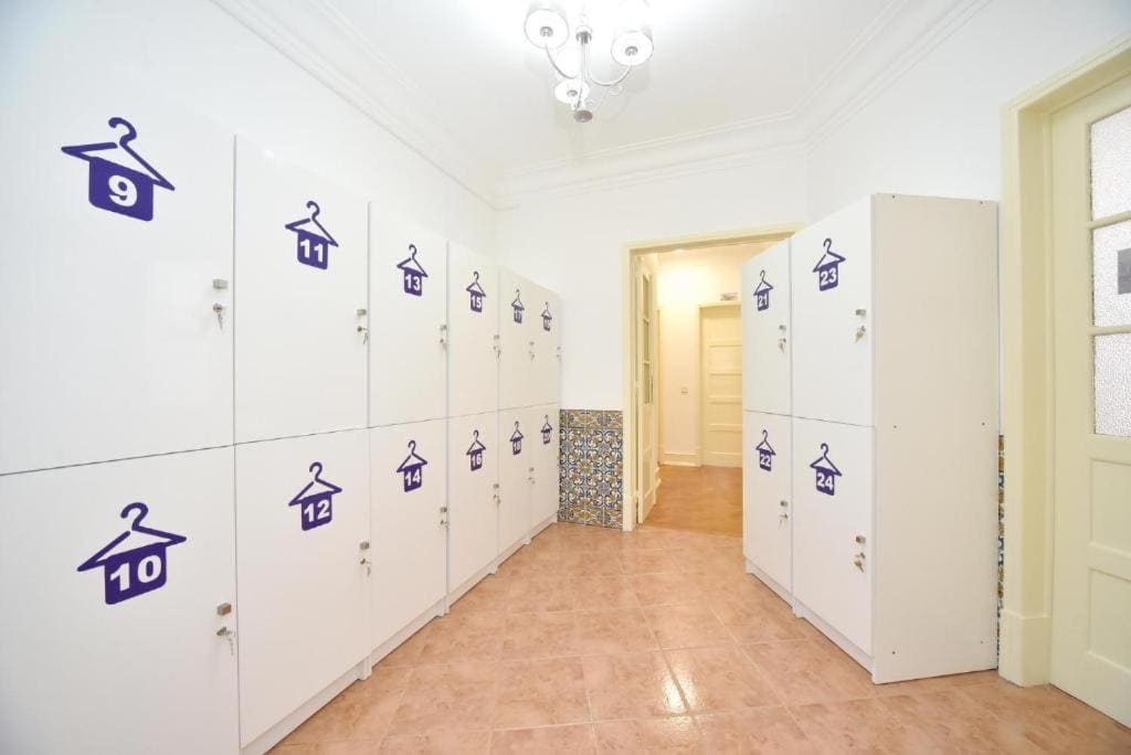 Single Bed in Mixed Dormitory Room room - Image 3