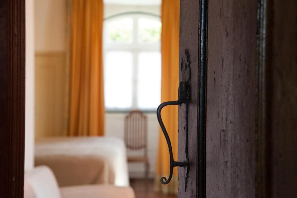 Double Room with Garden View room - Image 3