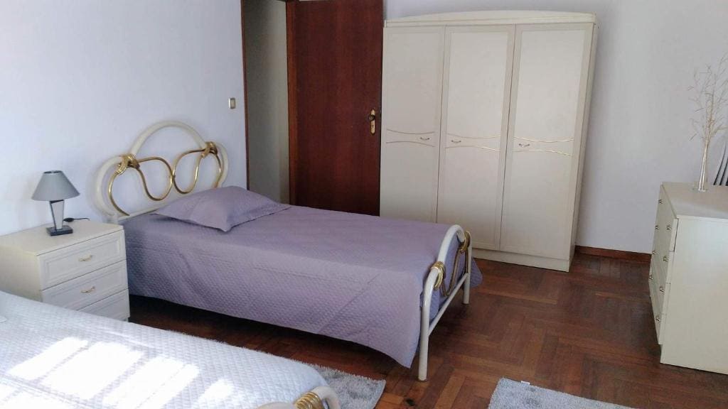 Twin Room with Mountain View room - Image 3