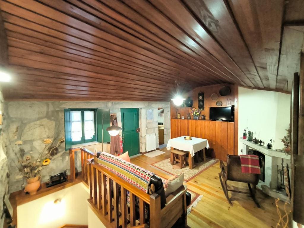 One-Bedroom House room - Image 2
