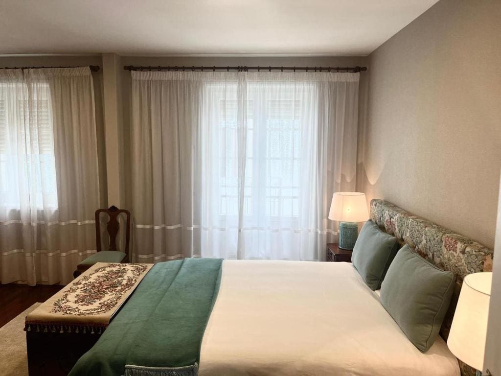 Two-Bedroom House room - Image 1