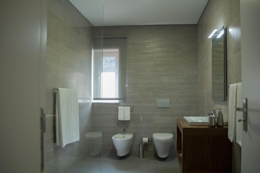 Superior Family Room room - Image 3