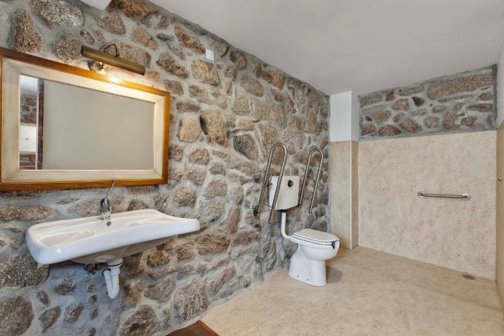 Double Room - Disability Access room - Image 1