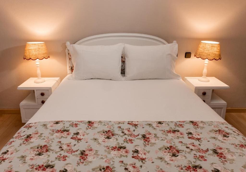 Deluxe Room room - Image 1