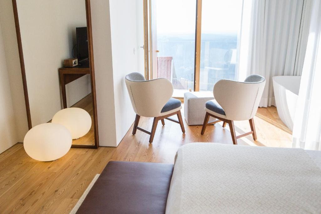 Deluxe Suite room - Image 1