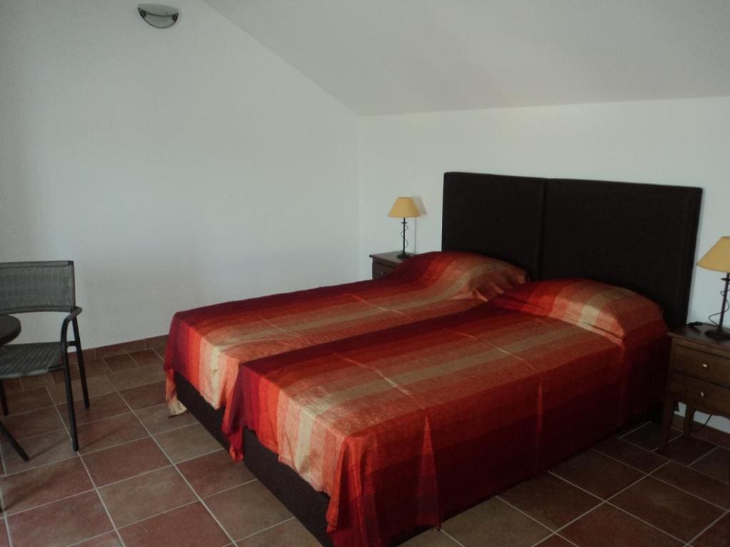 Family Room with Shared Bathroom (2 Adults) room - Image 3