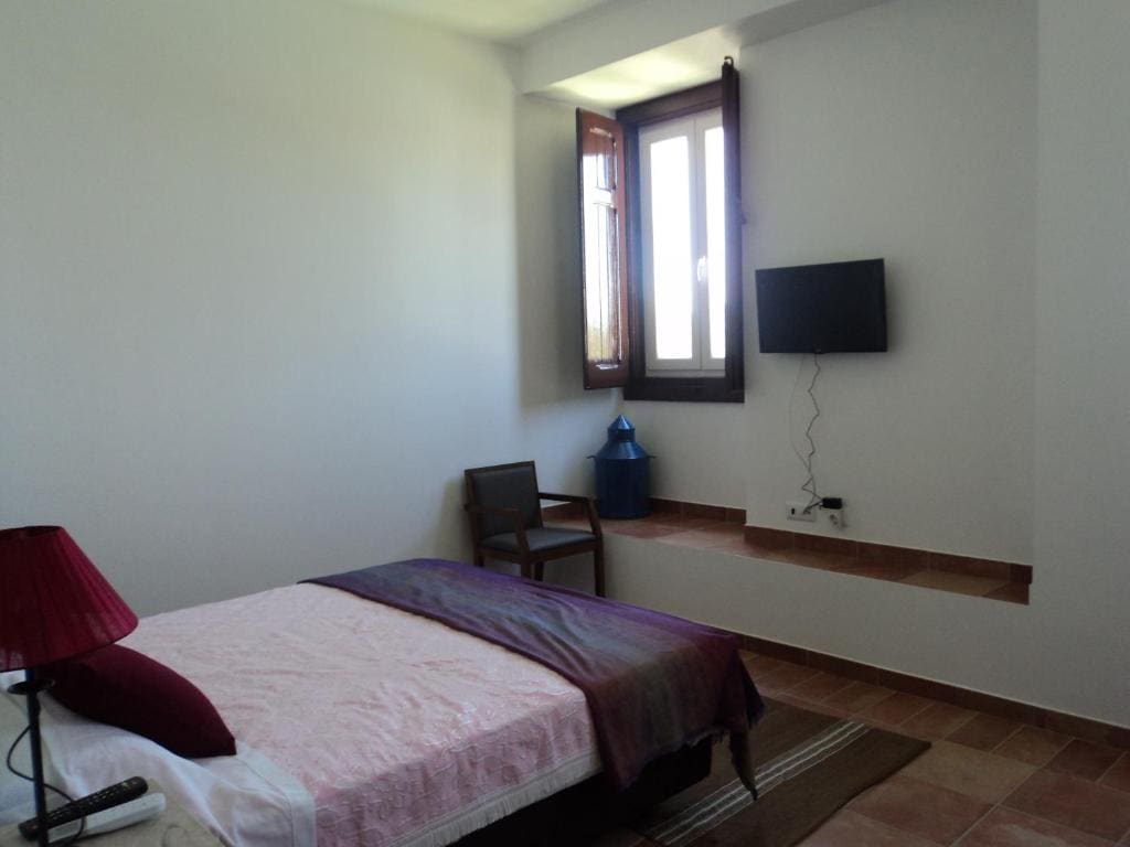 Queen Room - Disability Access room - Image 1
