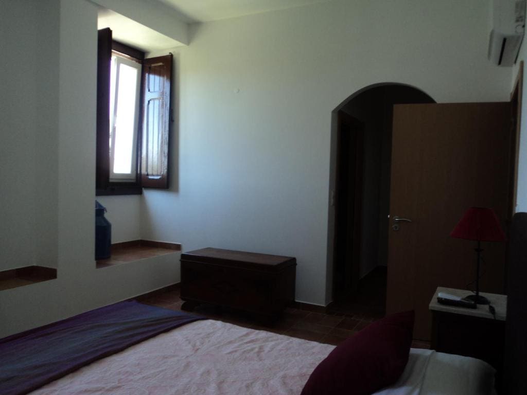 Queen Room - Disability Access room - Image 3