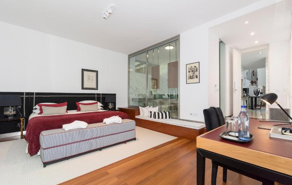 Superior Family Room room - Image 3