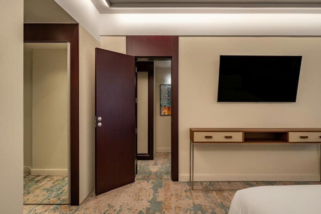 Junior Twin Suite room - Image 2