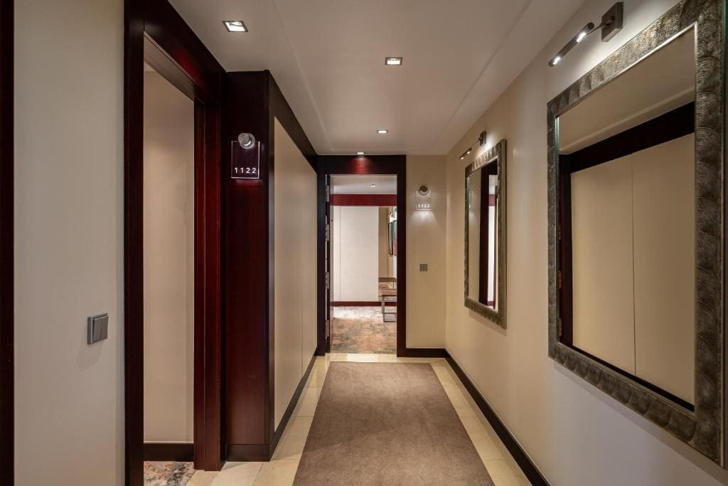 One-Bedroom Suite room - Image 3