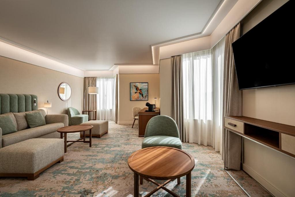 One-Bedroom Suite room - Image 1