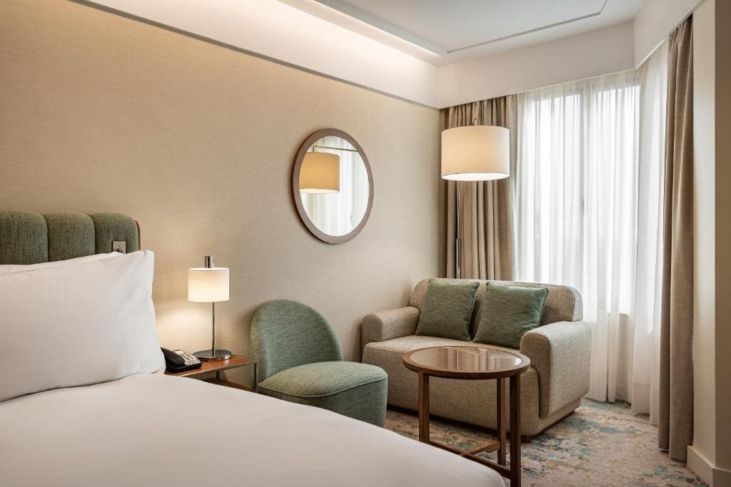Premium Twin Room with Lounge Access room - Image 1