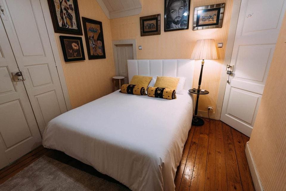 Double Room with Private Bathroom room - Image 2