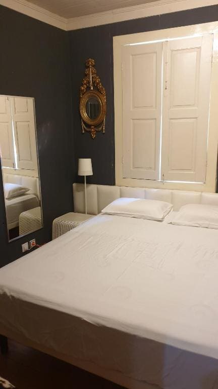 Double Room with Shared Bathroom room - Image 1