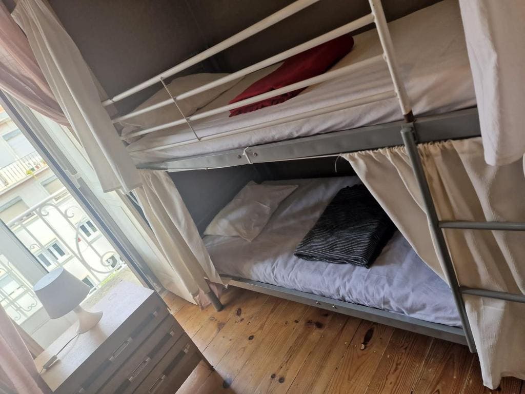 Bed in 4-Bed Mixed Dormitory Room room - Image 2