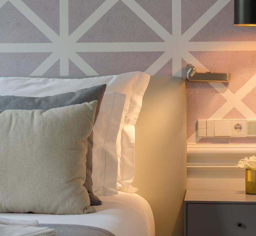 Small Double Room with Interior View room - Image 3