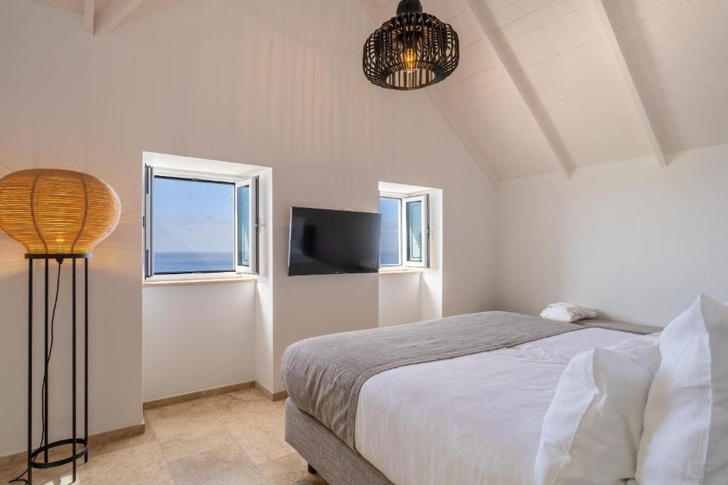Villa with Private Pool room - Image 3