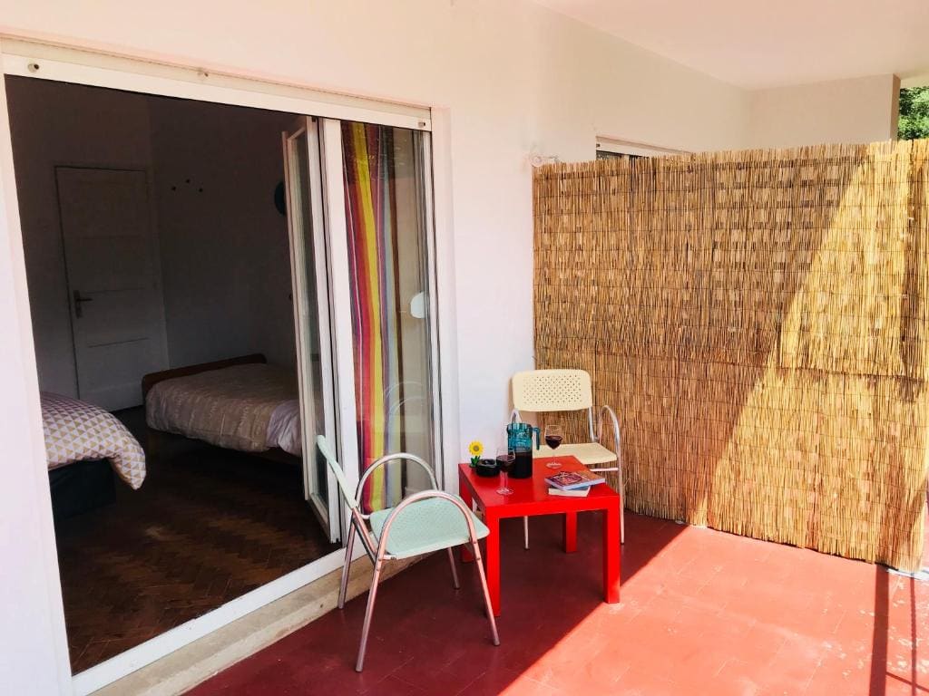 Family Room with Balcony room - Image 3