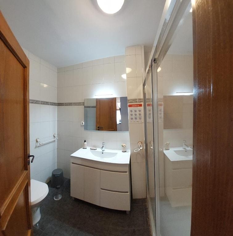 Triple Room with Bathroom room - Image 1