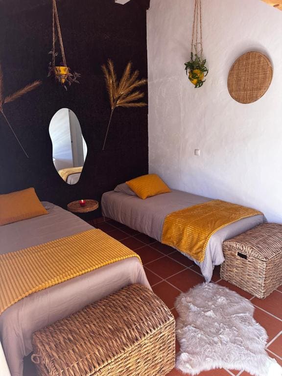 Deluxe Double or Twin Room with Mountain View room - Image 1