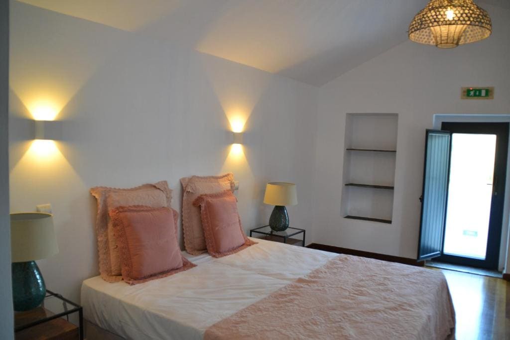 One-Bedroom Villa room - Image 3