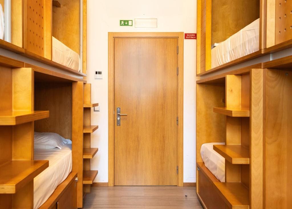 Bed in 8-Bed Mixed Dormitory Room room - Image 2