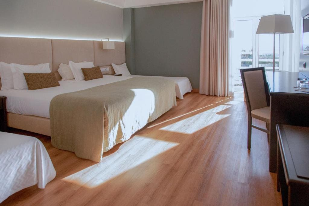 Family Room room - Image 1