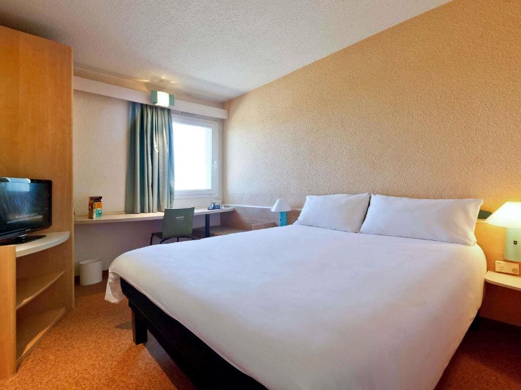 Classic Double Room room - Image 2
