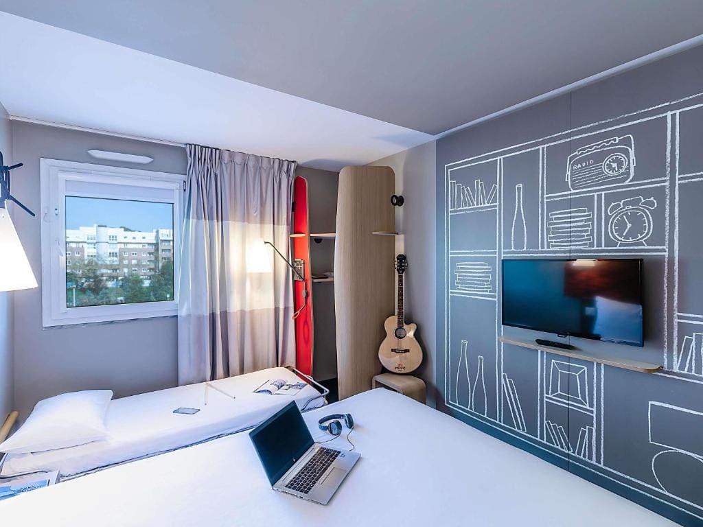 Standard Twin Room room - Image 1