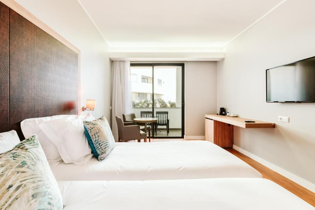 Classic Twin Room room - Image 3