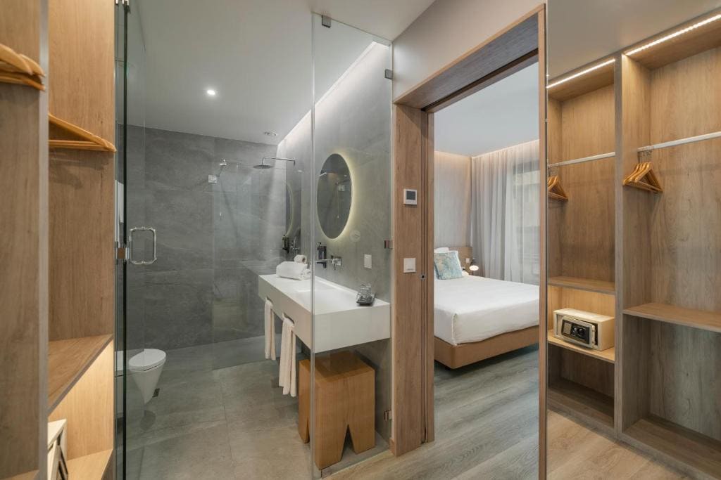 Superior Room with Sea View room - Image 1