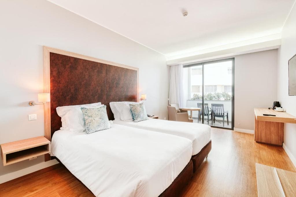 Classic Twin Room room - Image 2