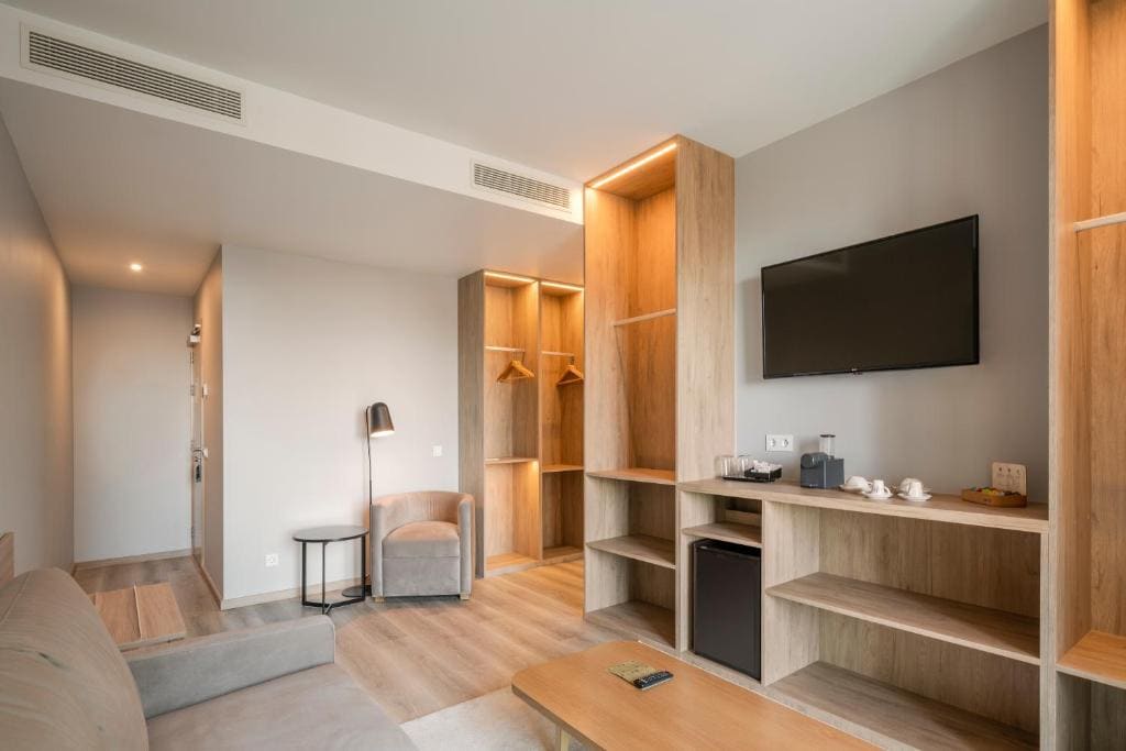 Premium Suite room - Image 2