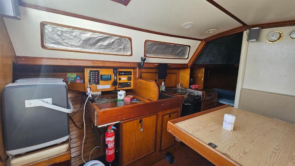 Mobile Home room - Image 3