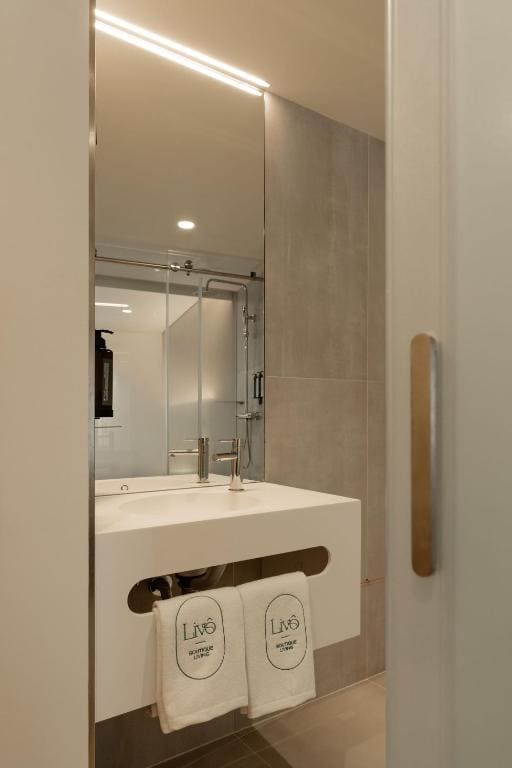 Double or Twin Room room - Image 3