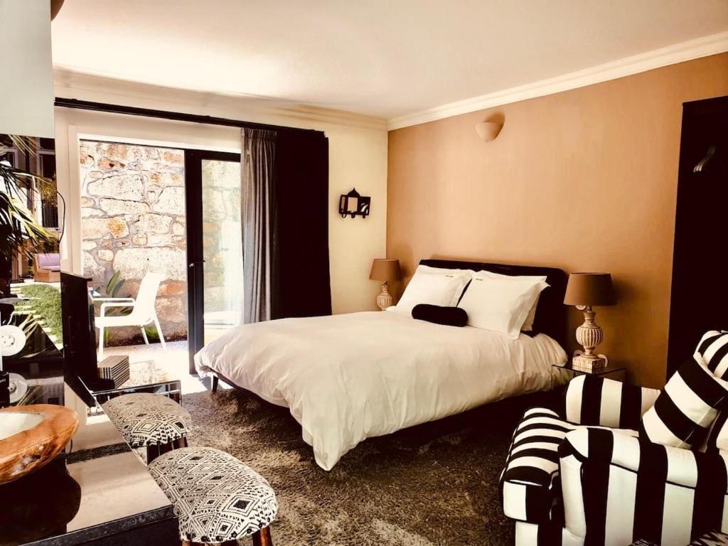 Junior Suite with Pool View room - Image 1