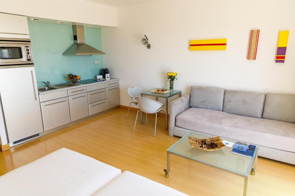 Standard Studio with Land View room - Image 3