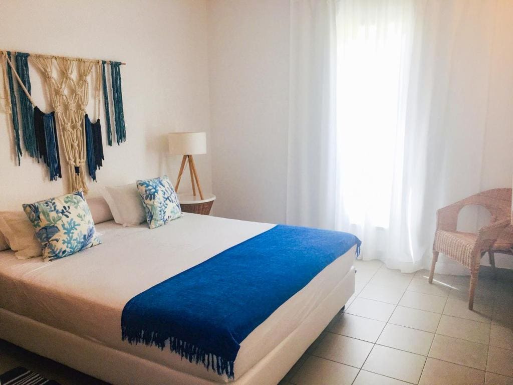 One-Bedroom Suite with Land View (1-4 Adults) room - Image 3