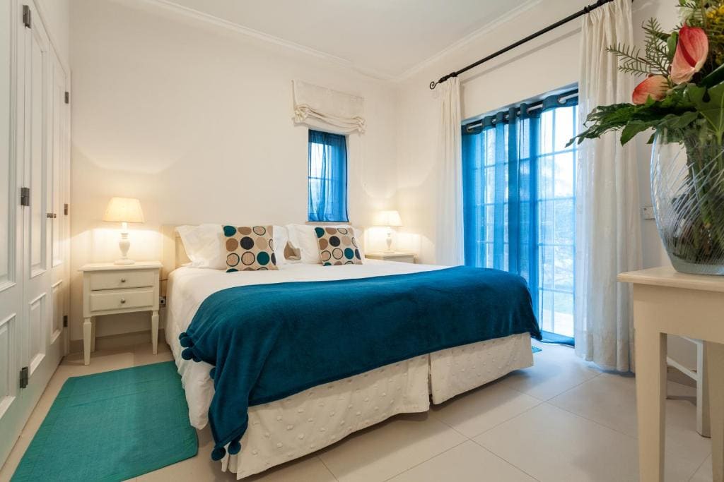 Four-Bedroom Villa with Private Pool room - Image 2