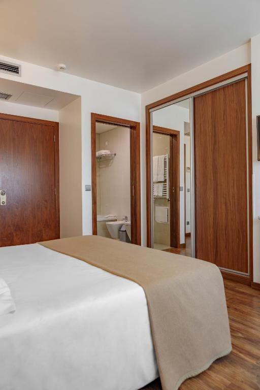 Double Room with Land View room - Image 2