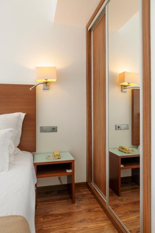 Standard Double Room room - Image 3