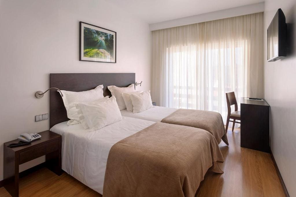 Superior Double or Twin Room room - Image 1