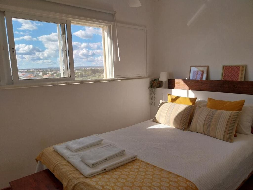 One-Bedroom Apartment room - Image 2