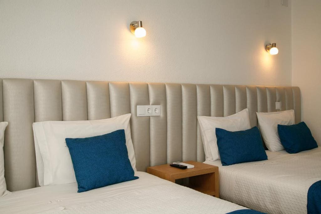 Family Room room - Image 2